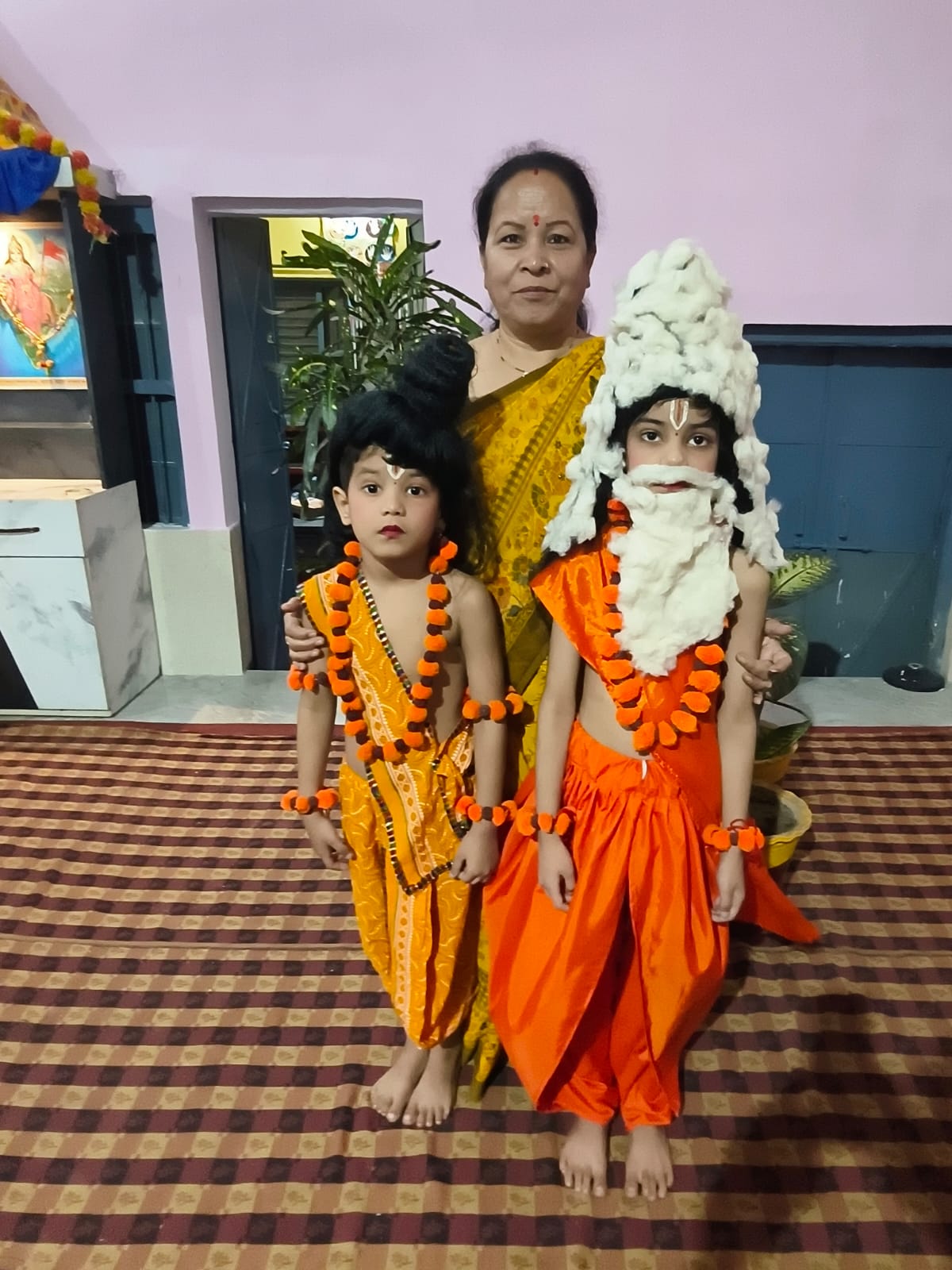 लखीमपुर : महर्षि वाल्मीकि जयंती हर्षोल्लास से मनाई गई