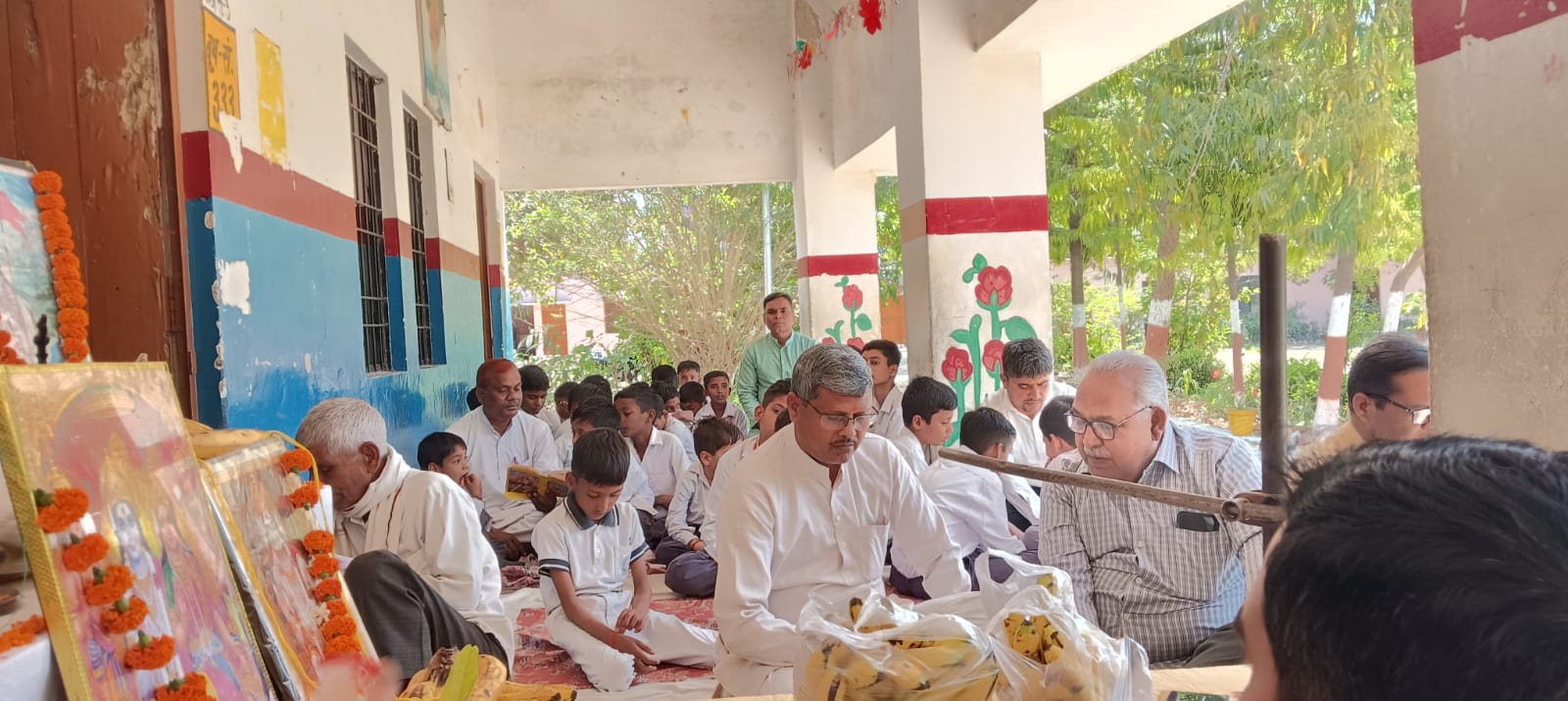 लखनऊ: सरस्वती शिशु मंदिर तकरोही इंदिरा नगर में सत्र के प्रारंभ में सुंदरकांड का पाठ आयोजित