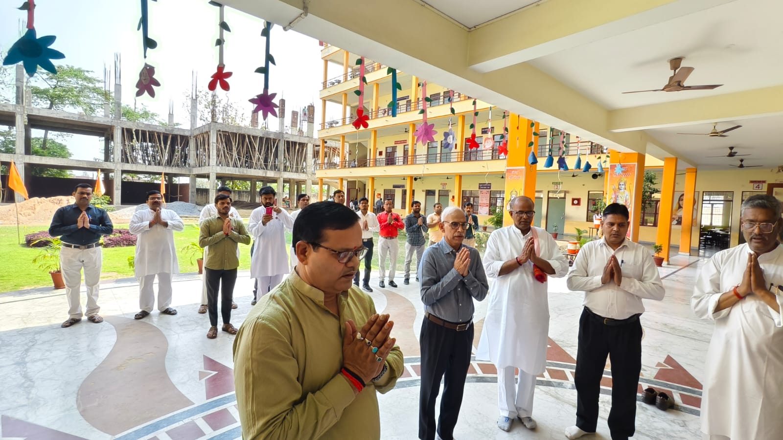 लखीमपुर: पंडित दीनदयाल उपाध्याय स.वि.मं.इं.कॉ.में मनाई गई  अंबेडकर जयंती और हनुमान जयंती ।