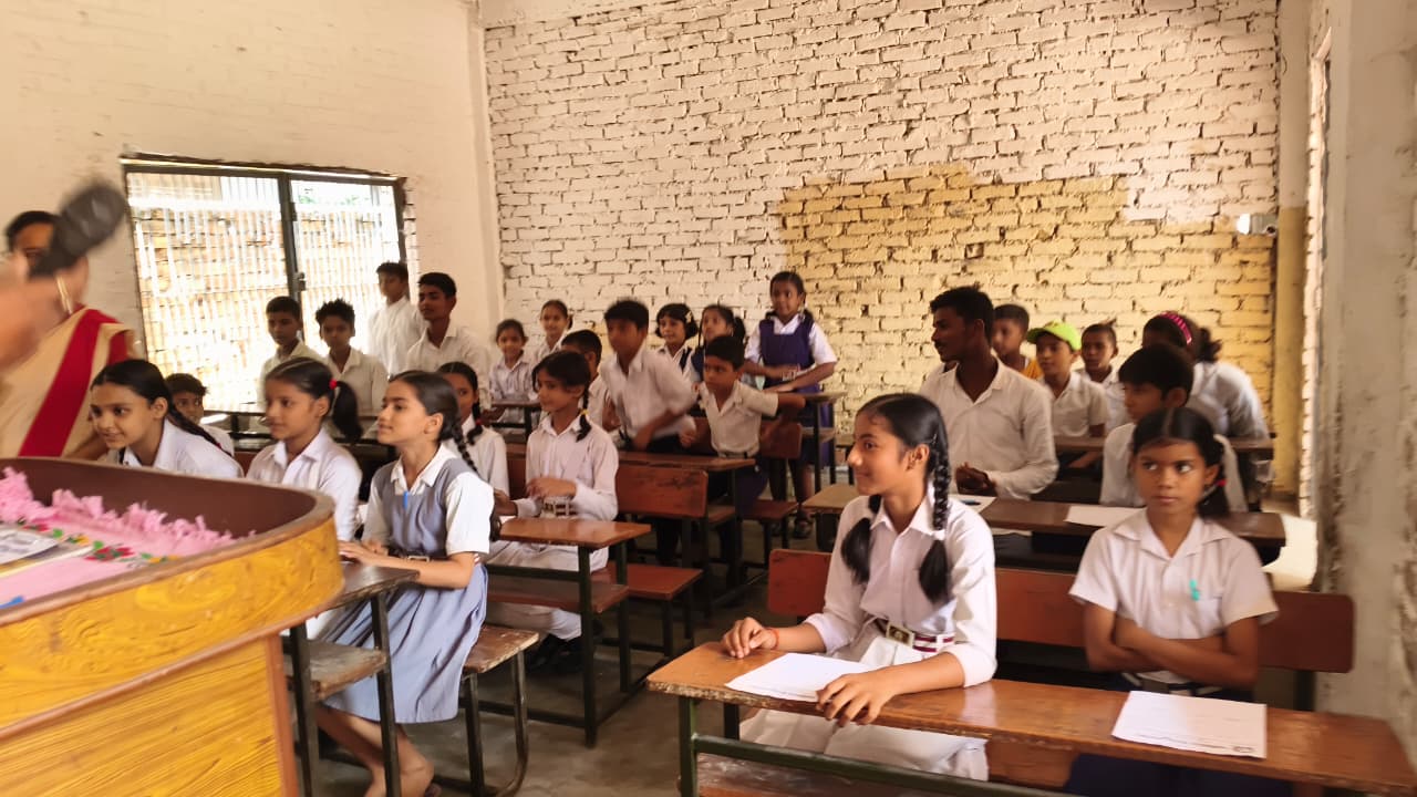 अंबेडकरनगर: राम हरख स.शि.मं. लोहियानगर में शिशु भारती के भैया बहनों का शपथ ग्रहण समारोह संपन्न