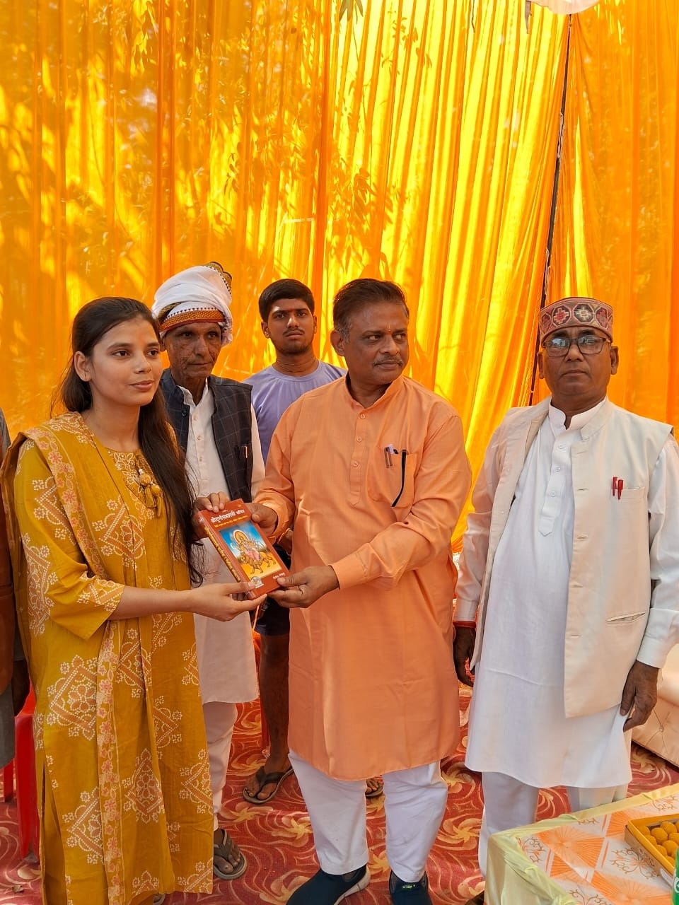 रायबरेली : UPSC में 191वीं रैंक प्राप्त कर शिवानी सिंह बनीं डिप्टी कमिश्नर (GST), विद्यालय का बढ़ाया मान